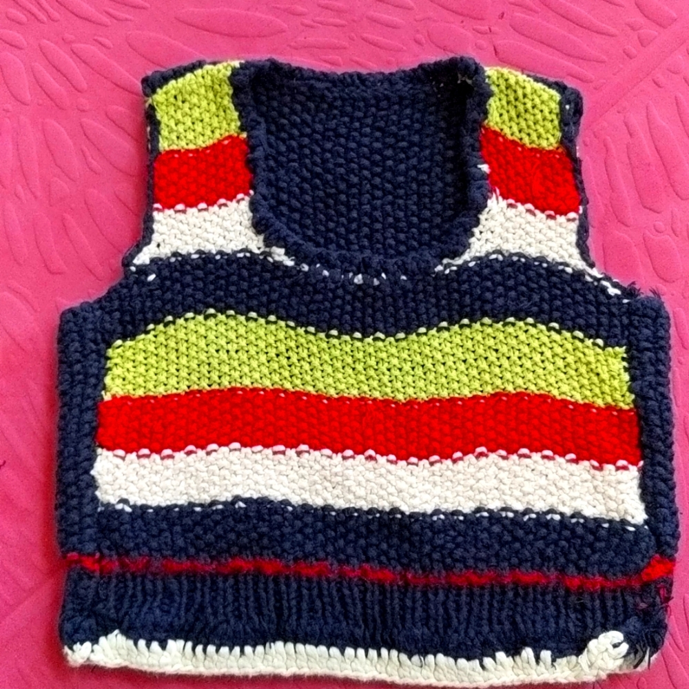 Hand knitting 100 percent cotton vest for 5m to 1 years old